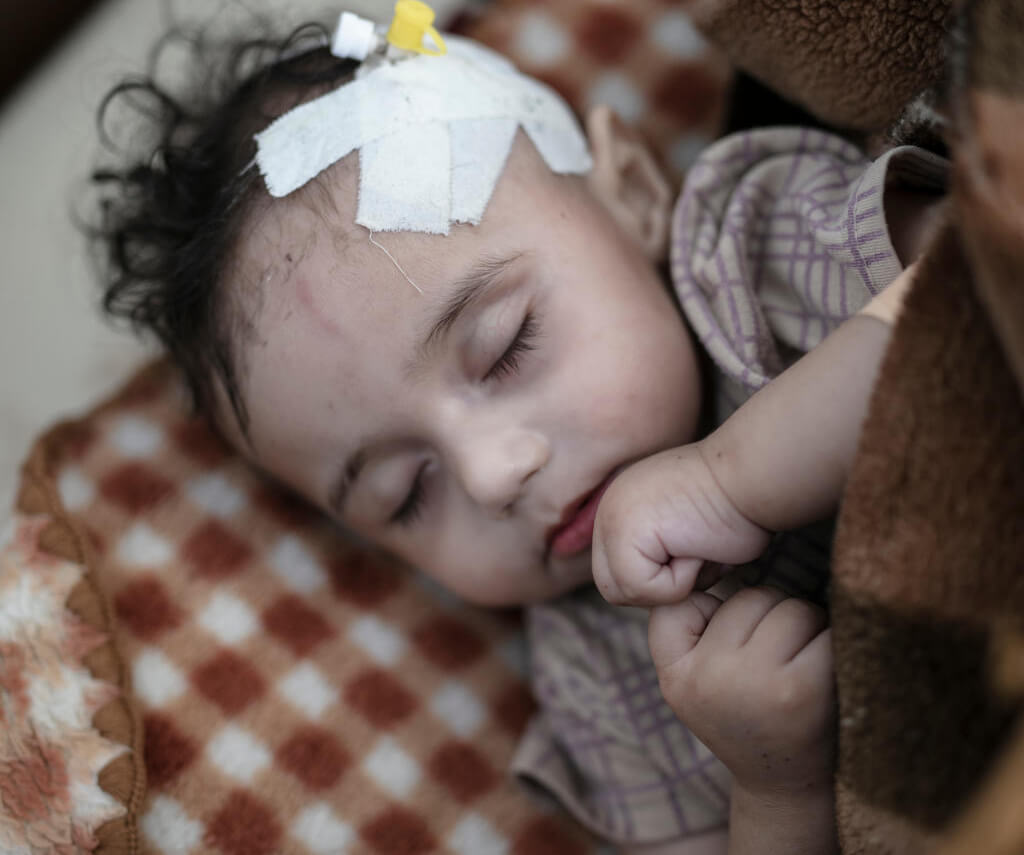 ill yemeni child asleep