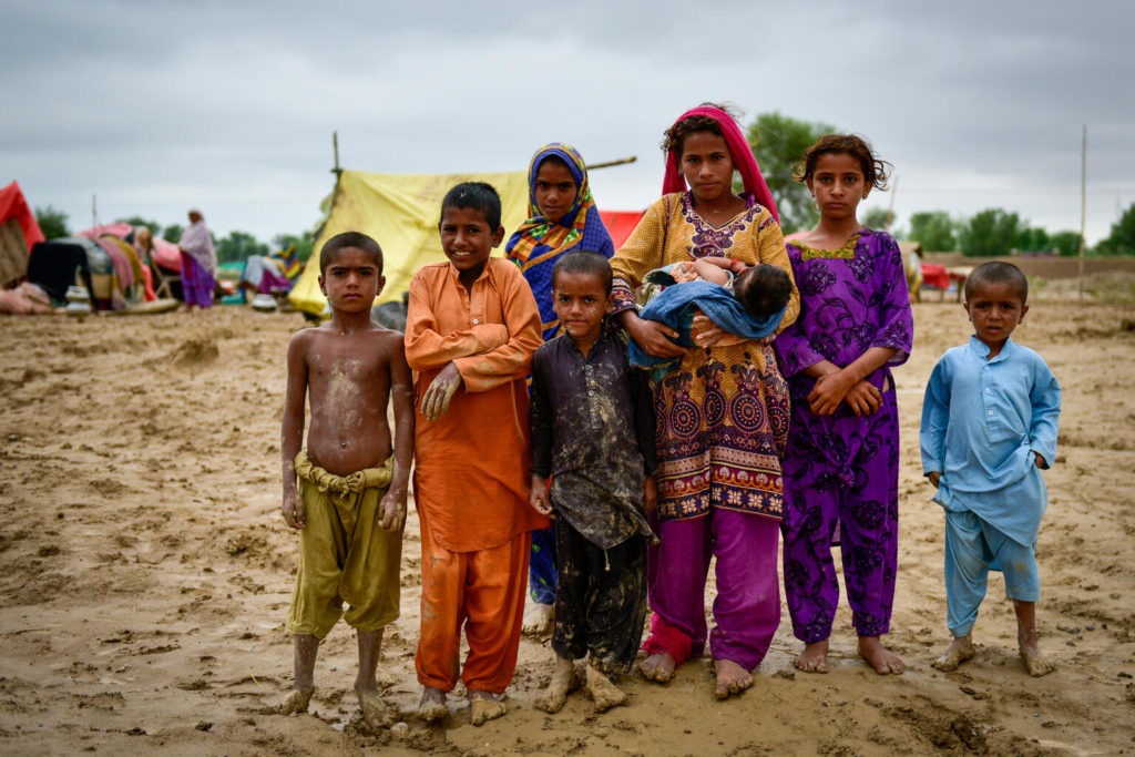 children displace because of floods
